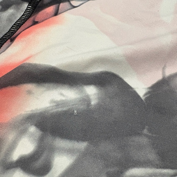 Lululemon Unicorn Tears Racerback Tank Top Built-In Bra Size 8 - Picture 4 of 9